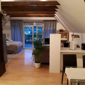 https://villa-limaropa.topcolognehotels.com